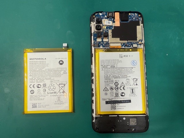 【motorola G30（モトローラ ジーサーティー）】バッテリーの交換をいたしました！高岡赤祖父店